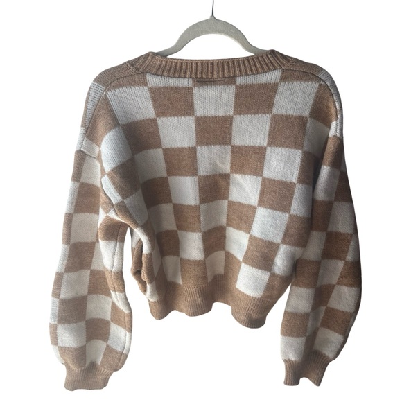VICI Checkerboard Knit Cardigan in Camel and White X Small - Picture 9 of 9